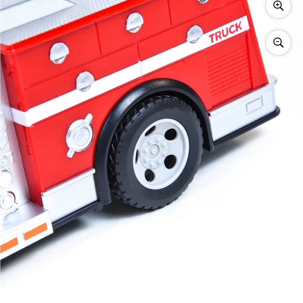 Maxx Action Large Firetruck w/ Extendable Ladder - Picture 4 of 5